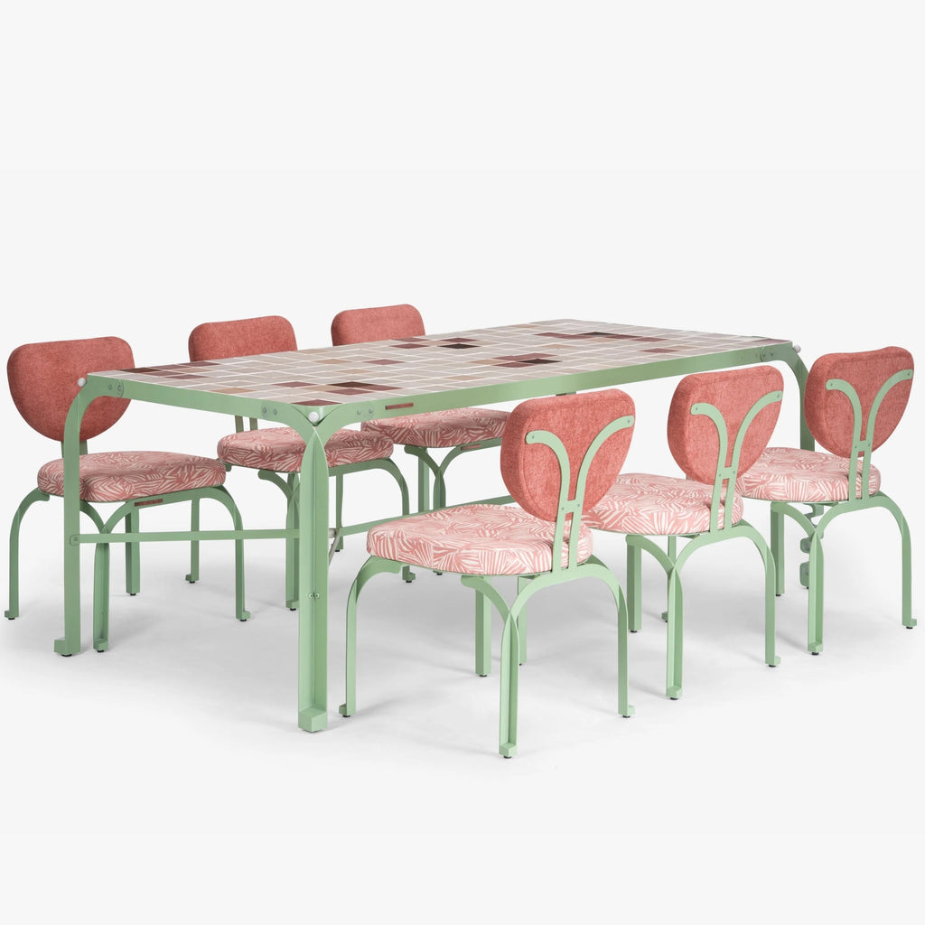 Thar Courtyard Outdoor Dining Set