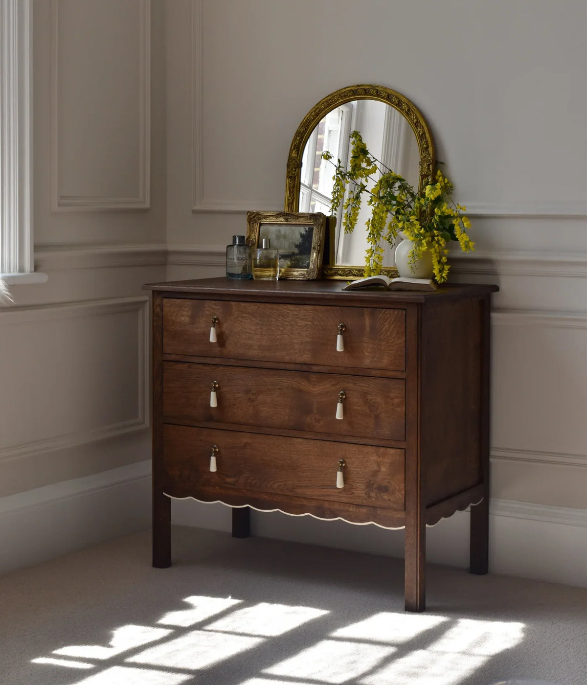 Bellmont Heritage Chest – Vintage Oak (3 Drawers) – Marwar Handicraft, view 2 of 5