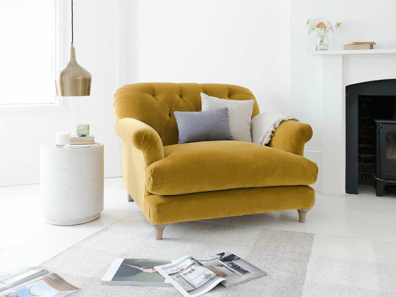 Elvor Loveseat