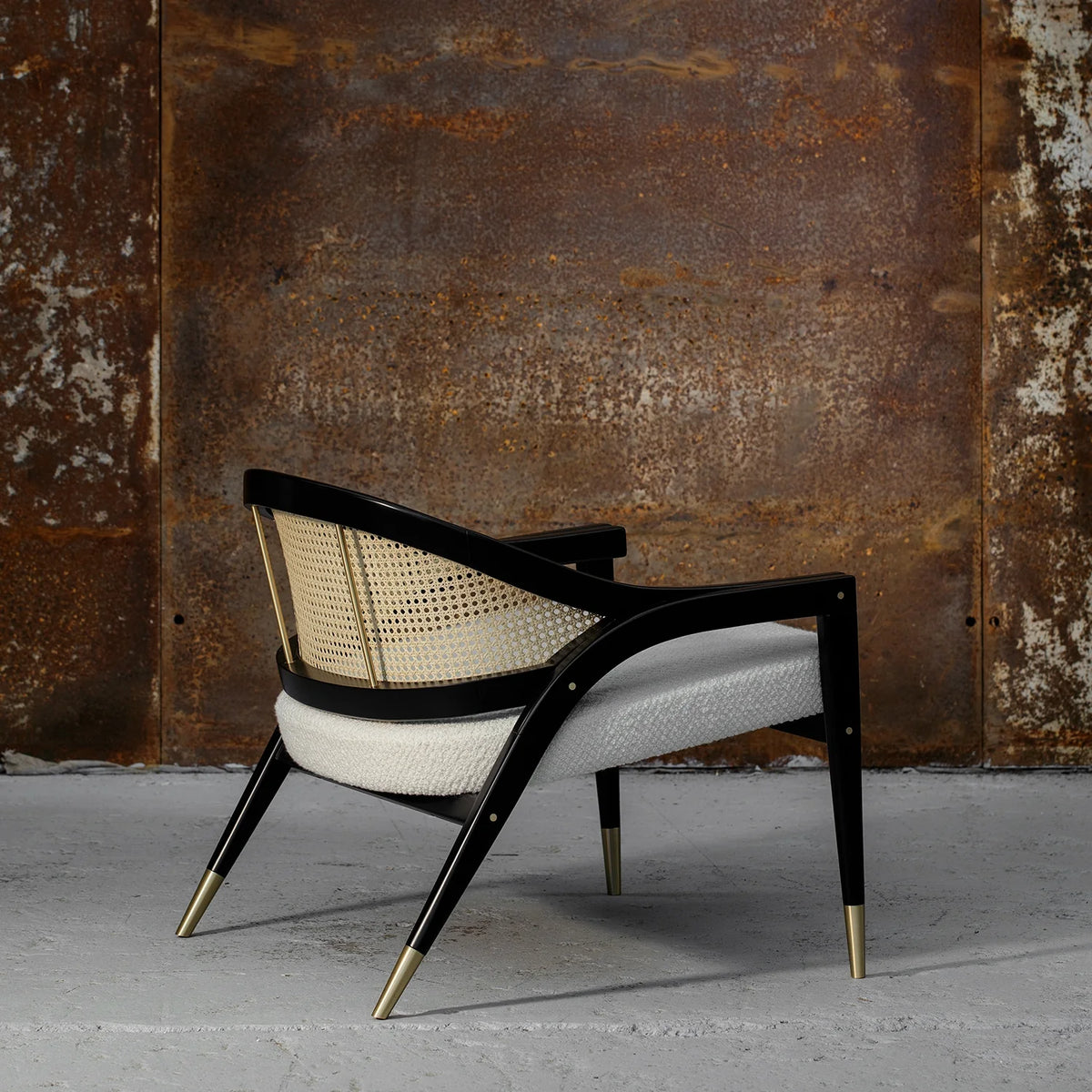 Dael Armchair