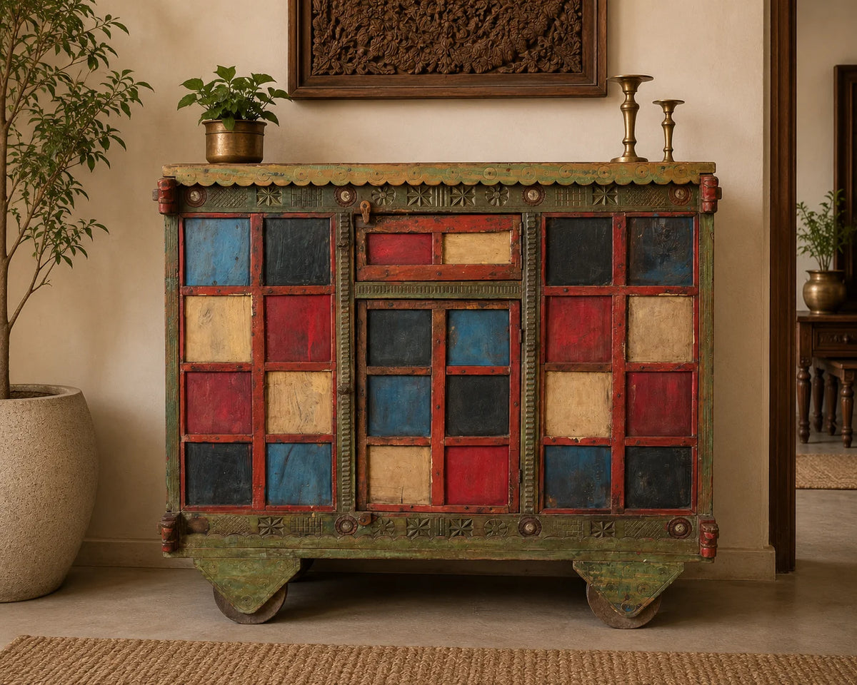Caravan Damchiya Cabinet