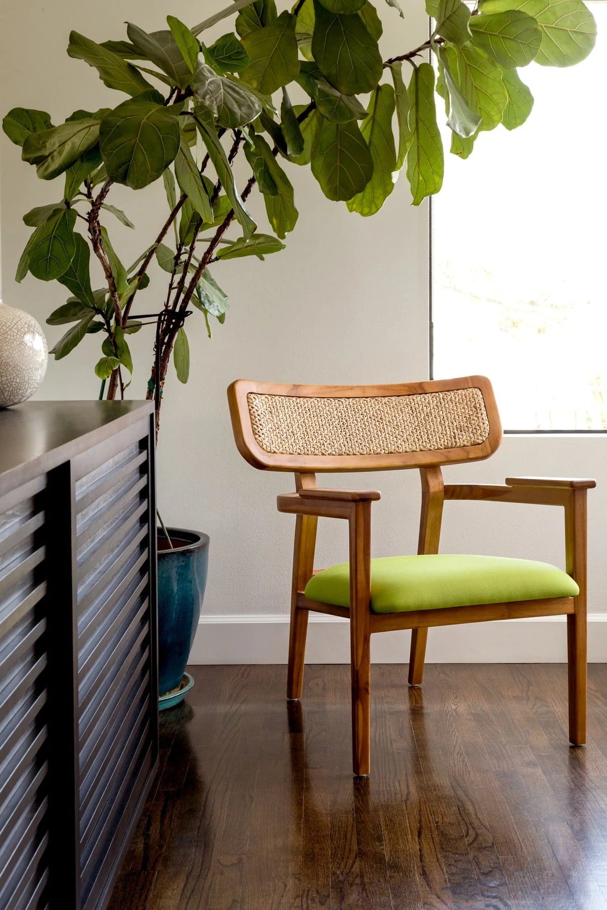 Dreno Chair