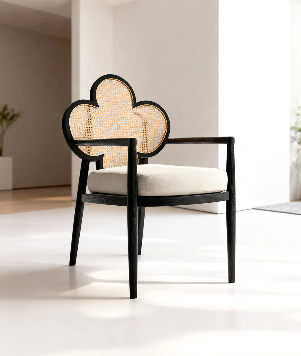 Clover Accent Chair – Marwar Handicraft