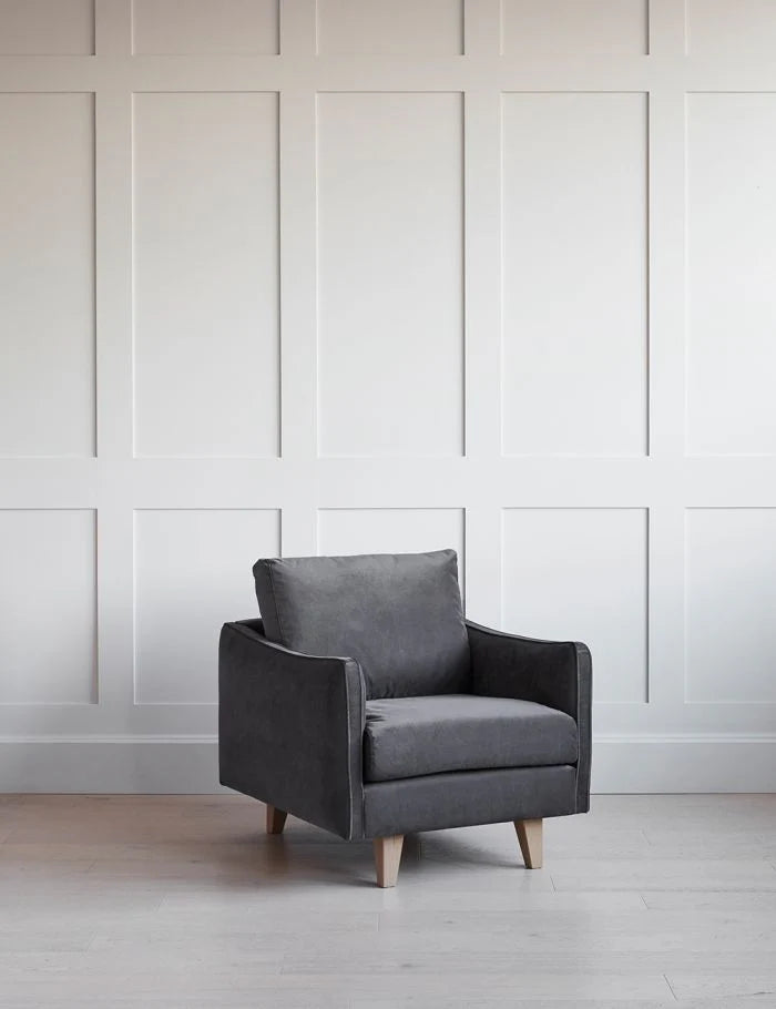 Rovin Classic Armchair