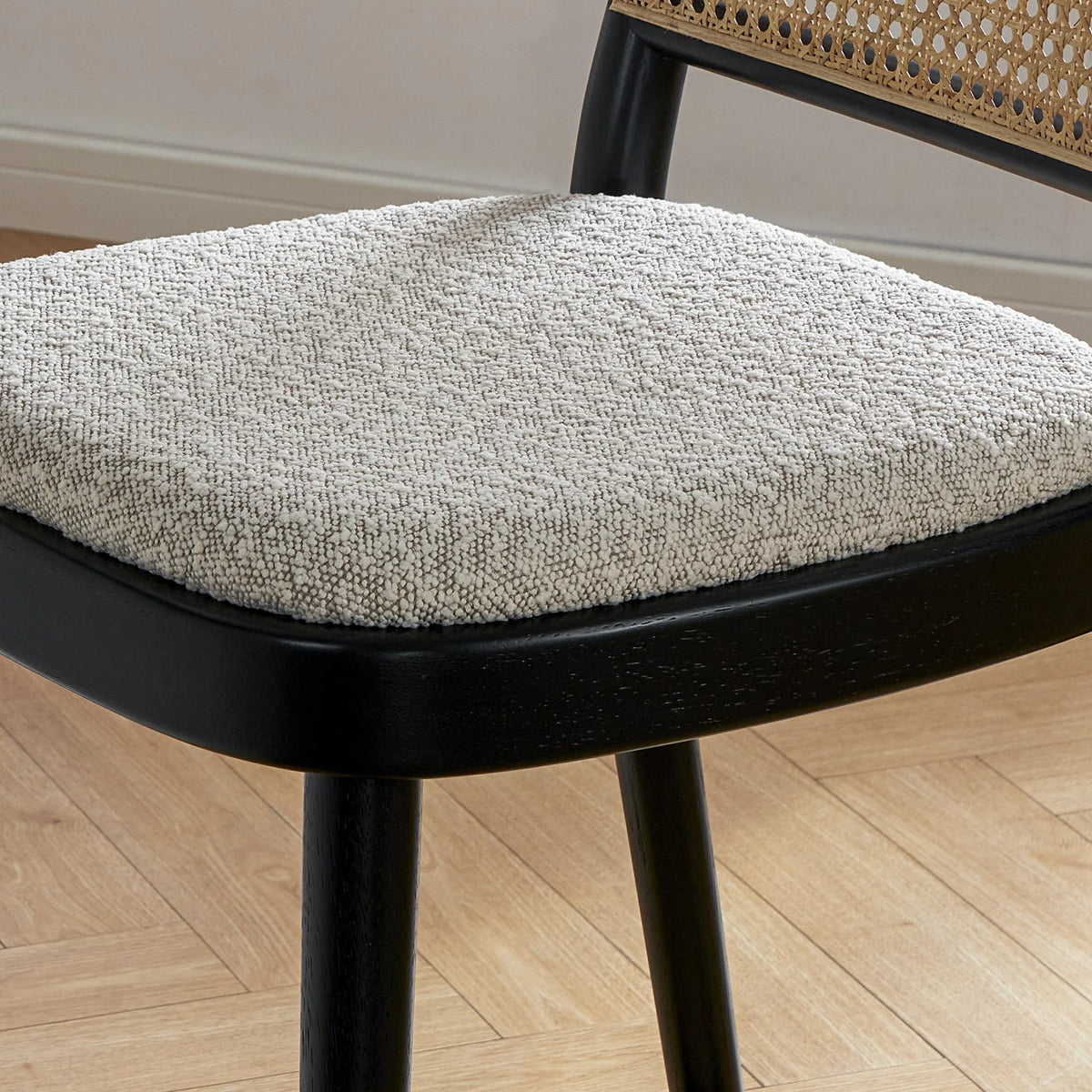 Sion Bar Chair