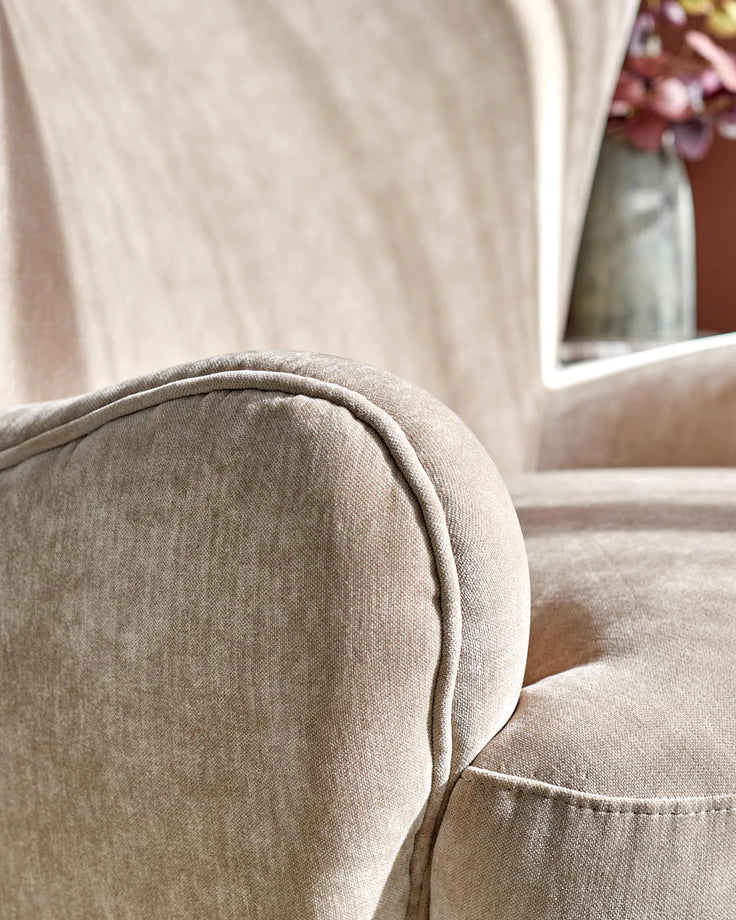 Dariel Armchair