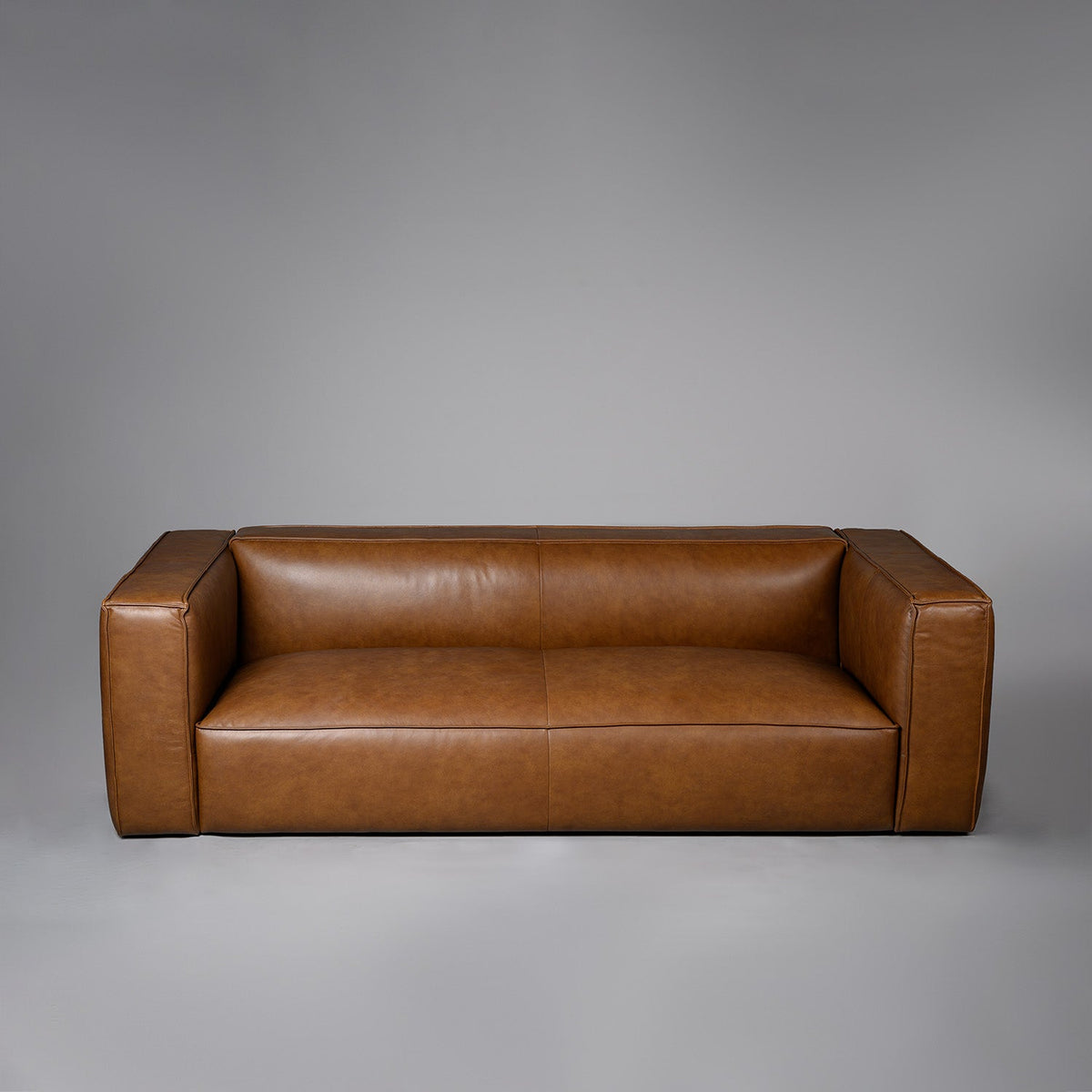 The Verona Crest Sofa- Three seater – Marwar Handicraft, view 3 of 8