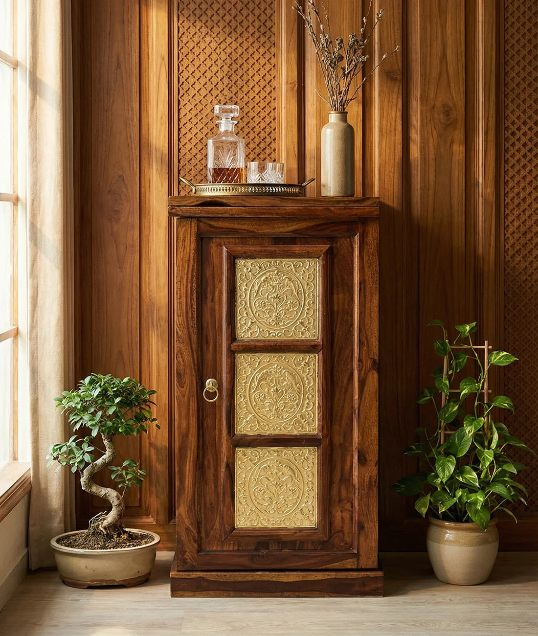Kundan Bar Cabinet