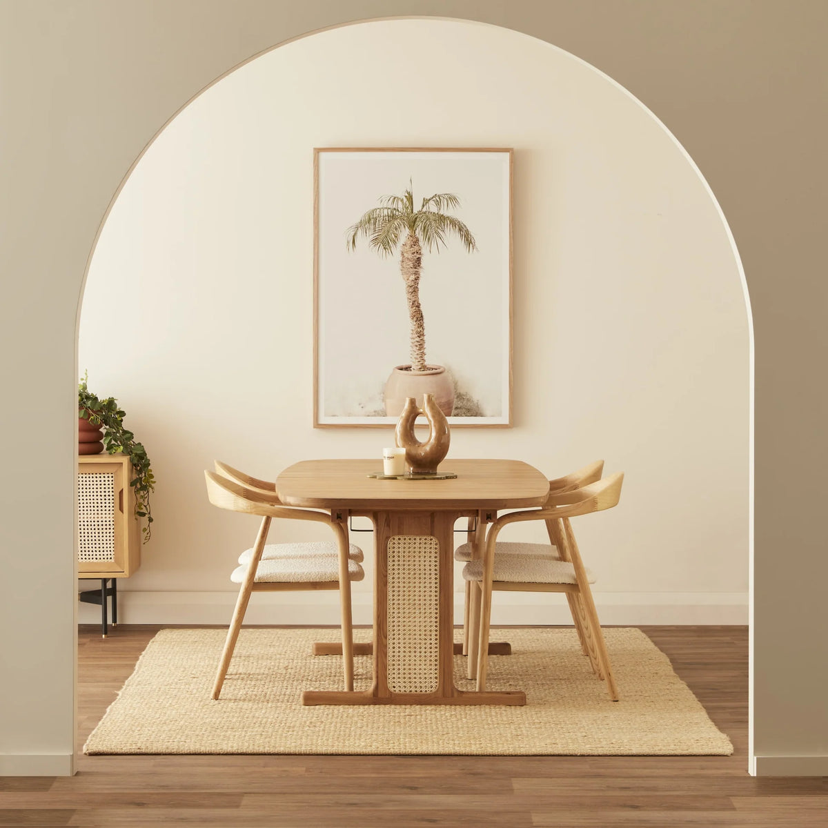 Rivana Dining Set – Marwar Handicraft