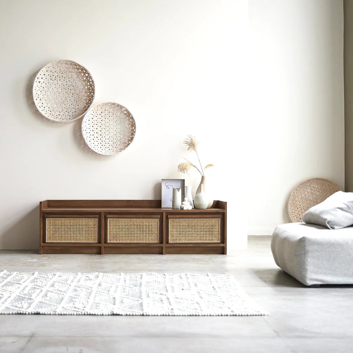 Solvera TV Cabinet